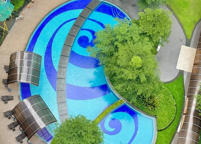 Modern Taguig Staycation Near Bgc