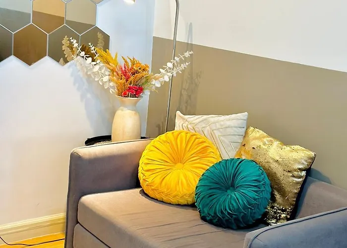 Apartment Modern Taguig Staycation Near Bgc